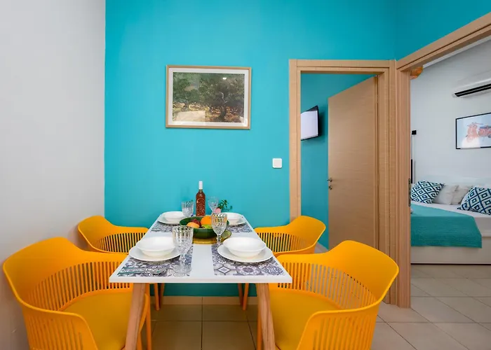 Ioli Ialysos Sea * Ixia (Rhodes)